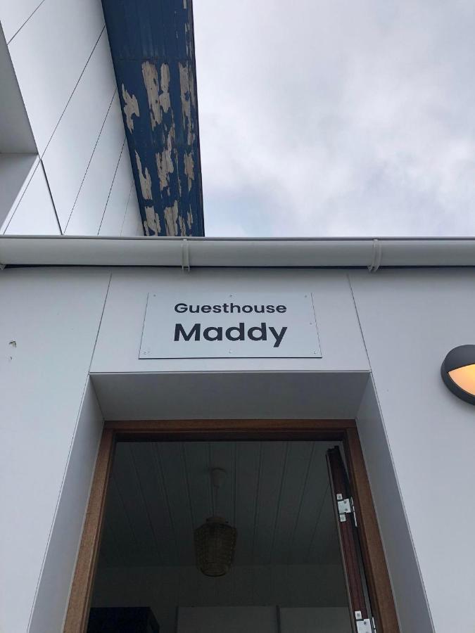 Guesthouse Maddy ฮูซาวิก ภายนอก รูปภาพ
